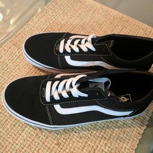 Vans ward youth size 7